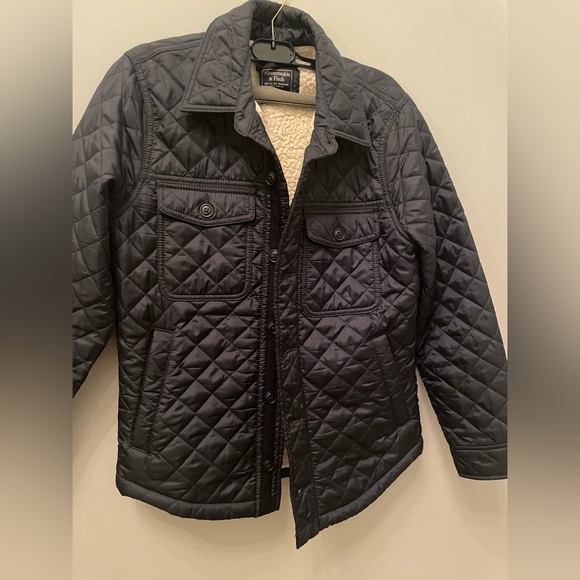 Men’s Abercrombie and Fitch quilted jacket-men’s size extra small - Picture 2 of 6